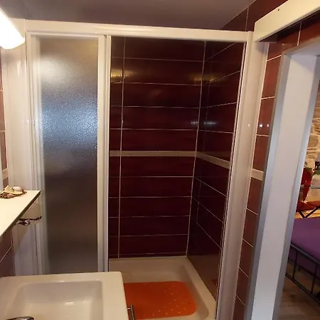 Apartment Priska Podstrana
