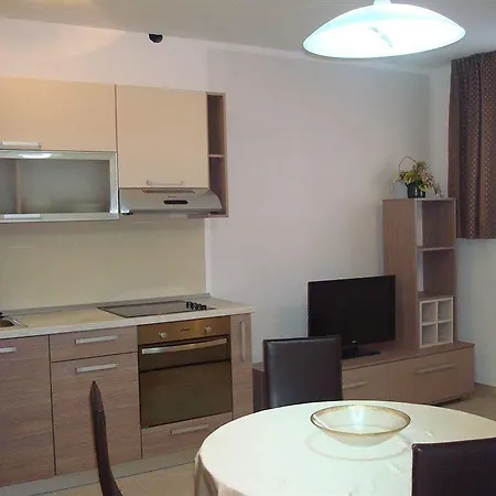 Apartment Priska Podstrana