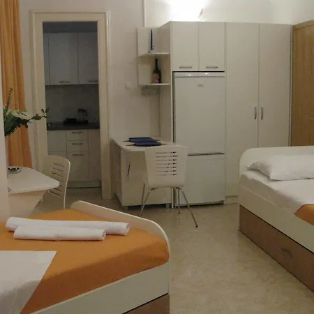 Apartment Priska Podstrana